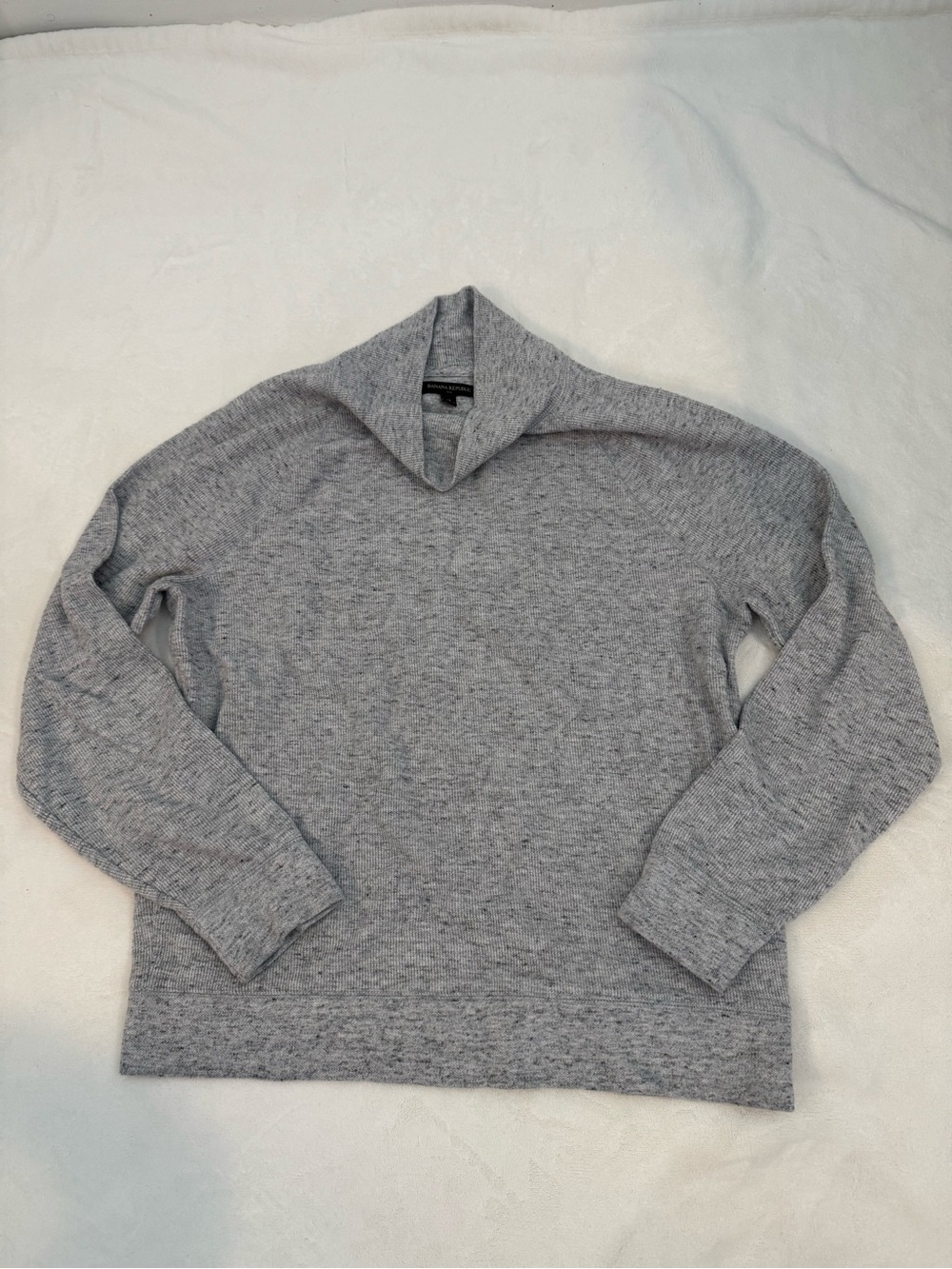 Banana Republic Men's Light Gray Turtleneck Sweater